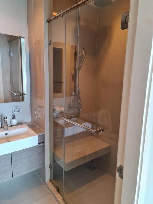 Apartamento Quinn Ratchada 17 Bangkok